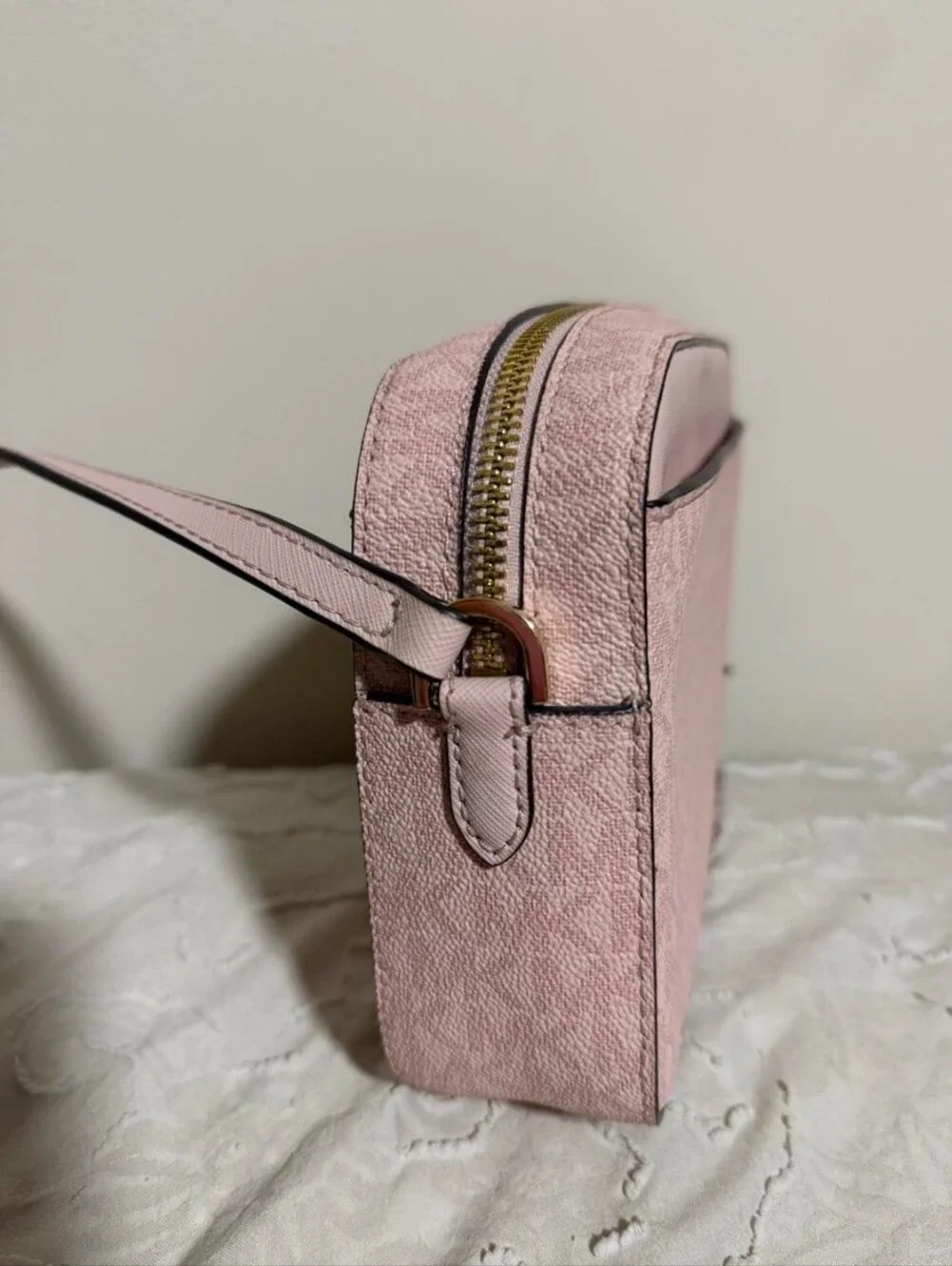 Michael Kors Blush Pink Jet Set Large Logo Crossbody Bag With Gold Hardware
